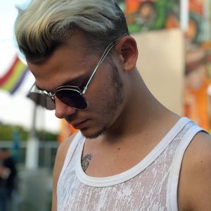 Meet your Posher, Dylan